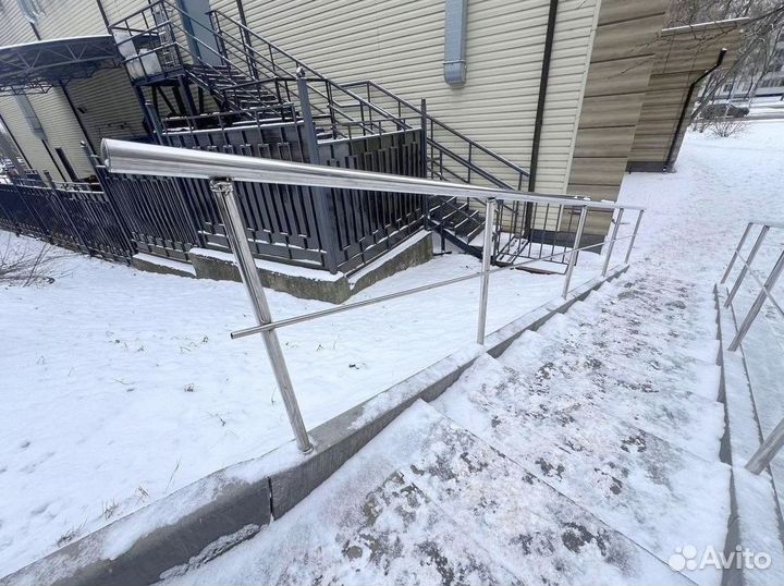 Перила на пандус