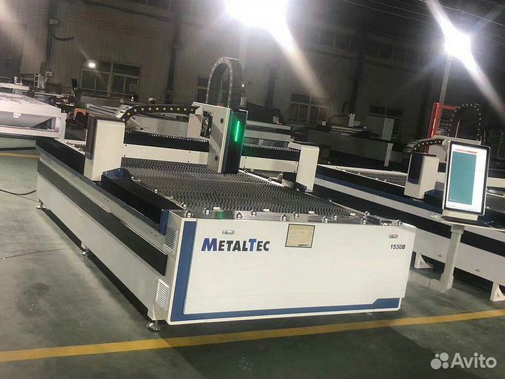 Metaltec 1530B (1000W) оптоволоконный лазер