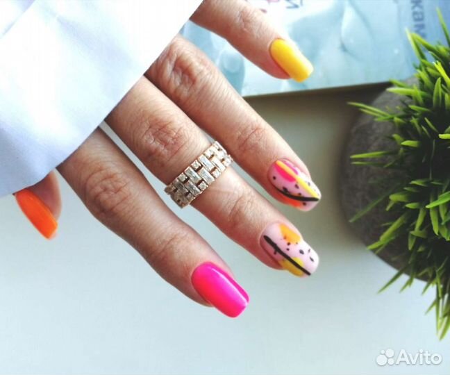 Маникюр на дому