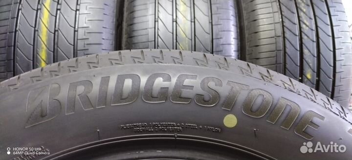 Bridgestone Turanza T005A 215/55 R17