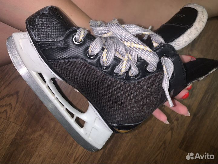 Хоккейные коньки bauer supreme