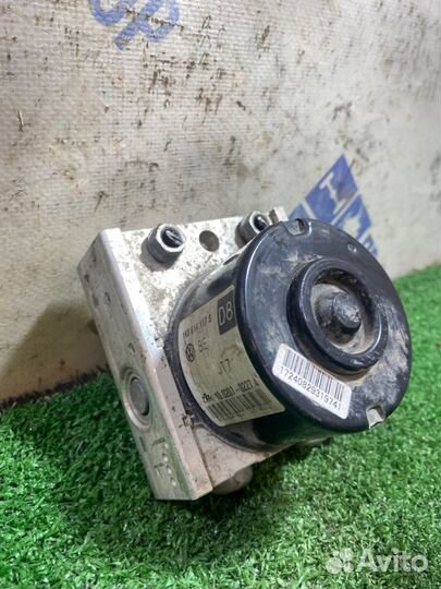 Блок ABS Volkswagen Jetta седан 1.4 CFN 2015