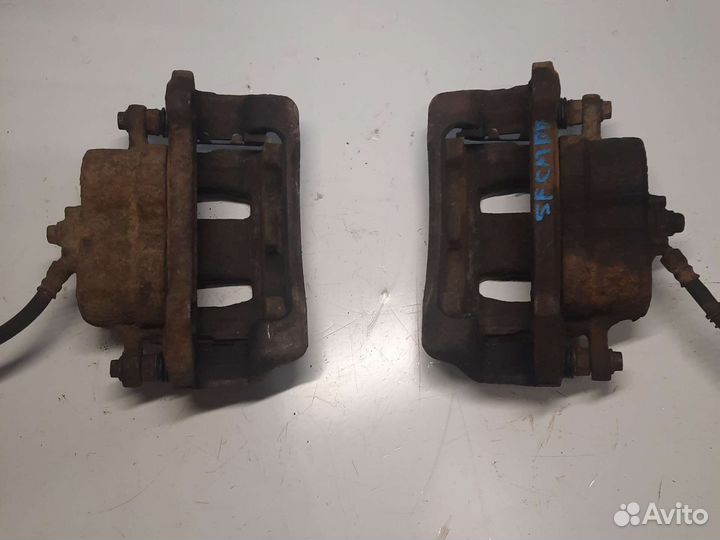 Суппорта передние Хендай Санта Фе 2 CM