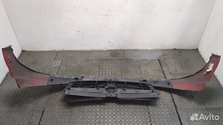 Решетка радиатора Opel Vivaro, 2009