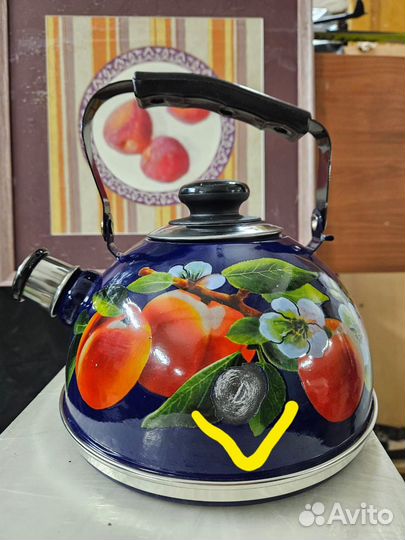 Чайник эмалированный новый