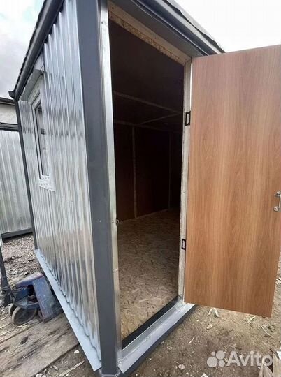 Блок контейнеры металлические. Вагончики для проживания