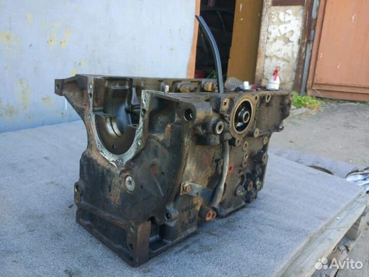 Блок Цилиндров Пежо Ситроен NFU tu5jp4 1,6 109 л.с