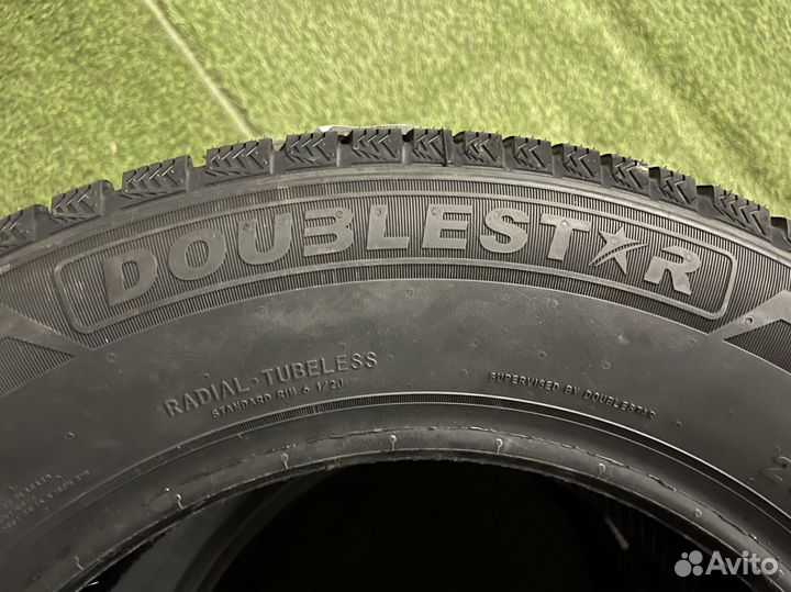 DoubleStar DW08 235/45 R17 97H