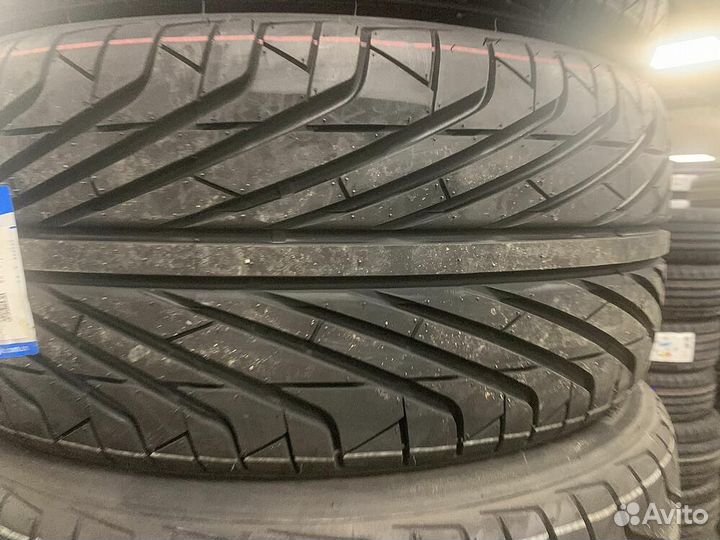 Triangle TR968 245/45 R18 96V