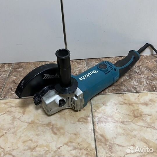 Болгарка Makita GA7050 (Рассрочка / 6133)