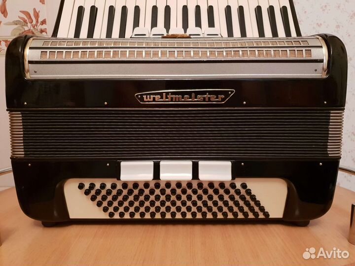 Аккордеон Weltmeister фестиваль. Видео