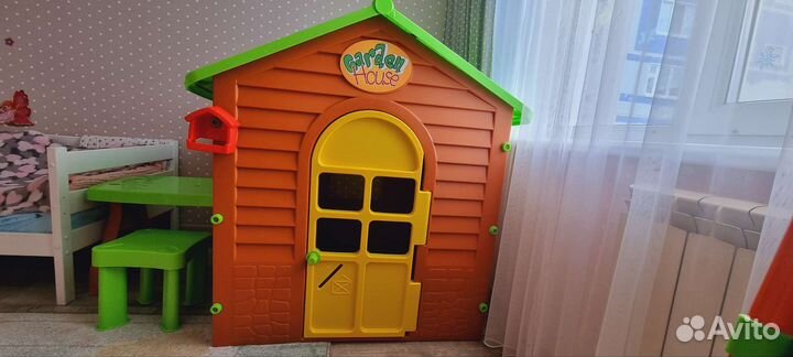 Детский игровой пластиковый домик