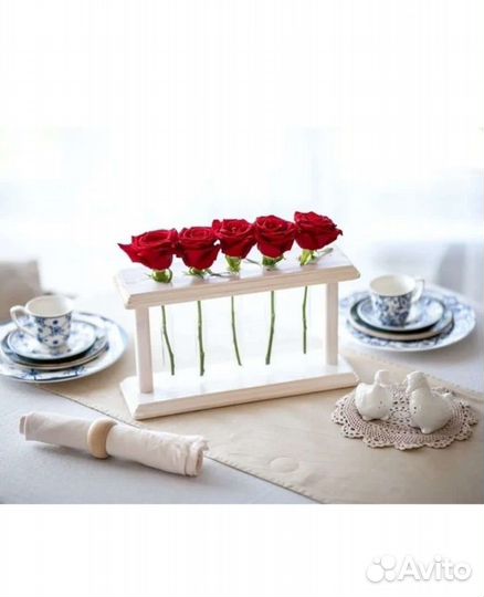 Ваза. Деревянное кашпо с пробирками