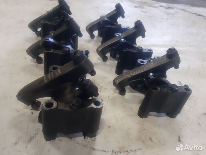 Рокерный вал с рокерами DAF XF 105