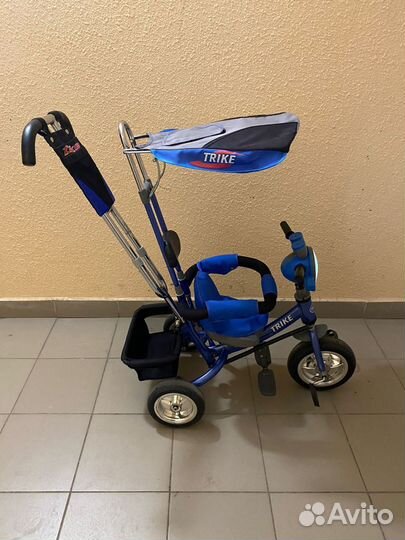 Детский трехколесный велосипед коляска