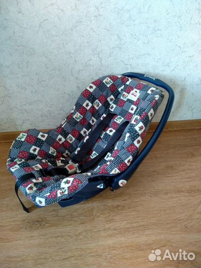 Автокресло 0+