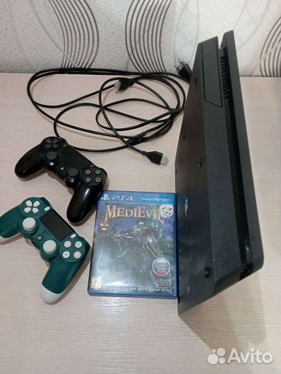 Sony playstation 4 PS4 slim