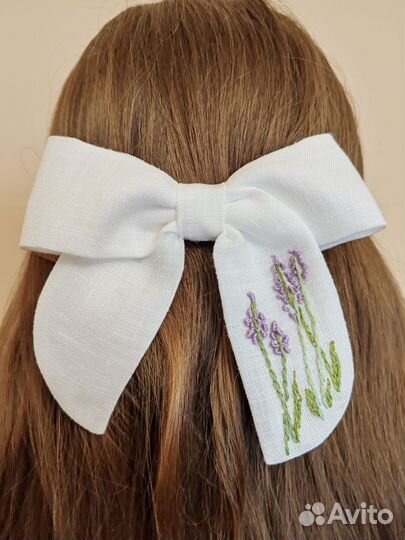 Бант для волос льняной с вышивкой