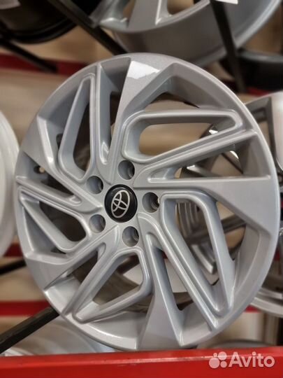 Диски литые на Toyota, б/у, R17, 5*114.3
