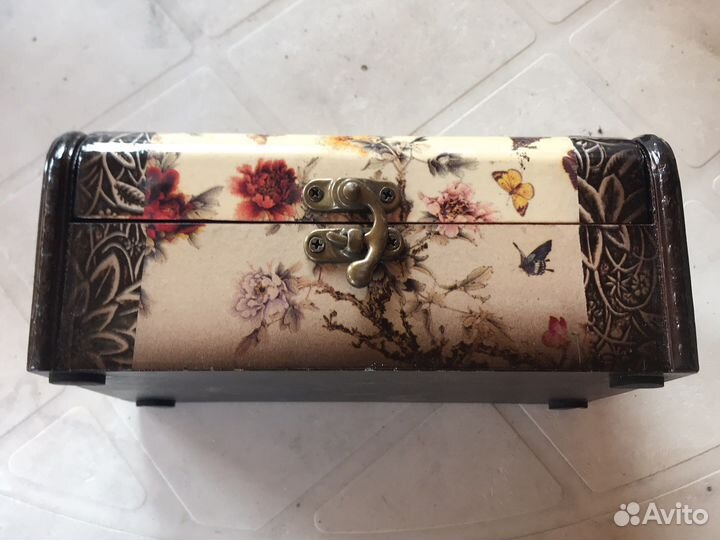 Шкатулка для украшений дерево