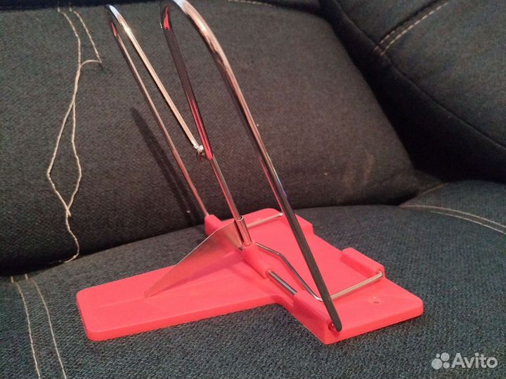 Подставка для учебников