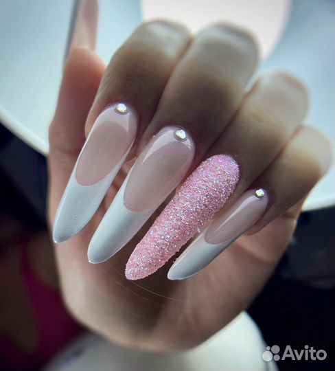 Наращивание ногтей, маникюр,педикюр