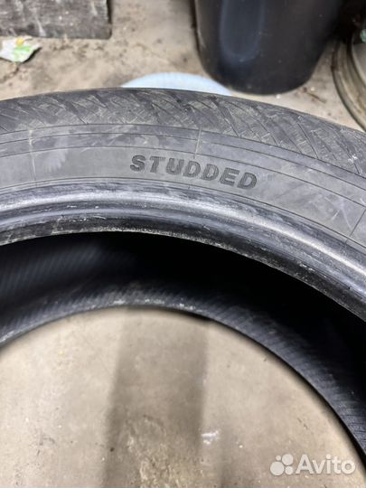 Yokohama Ice Guard IG65 215/60 R17