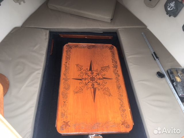 Парусная яхта V-Cat-550 (миникруизер)