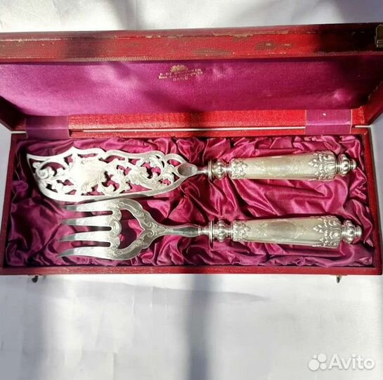 Старинный подарочный набор, нож-лопатка и вилка