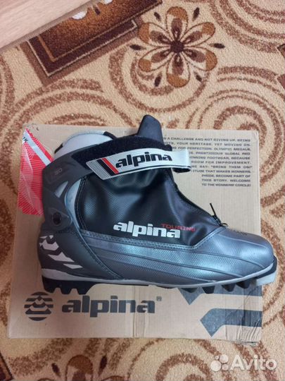 Лыжные ботинки alpina