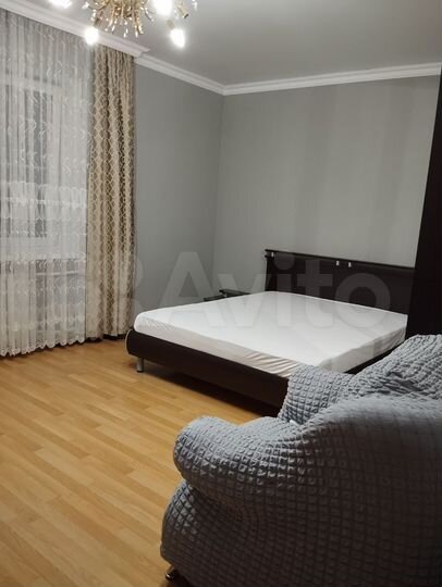 1-к. квартира, 50 м², 9/9 эт.