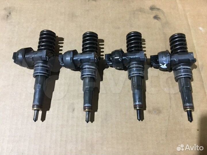 Насос форсунка 038130073BN Audi VW 1.9TDI