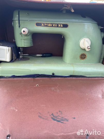 Швейная машина