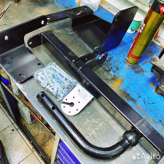 Фаркоп на Nissan Note (E11) (хетчбек) 2005-2014