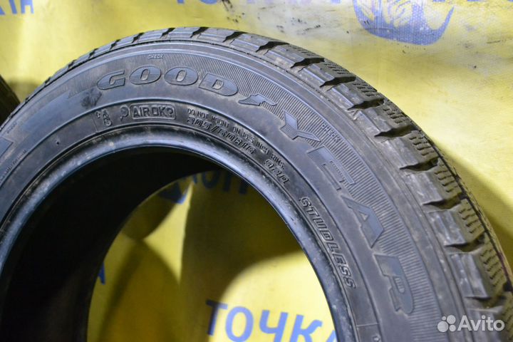 Goodyear Ice Navi Zea II 205/60 R16