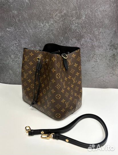 Louis Vuitton Сумка NeoNoe M44021