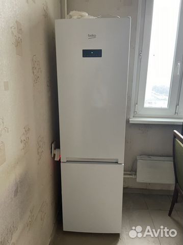 Холодильник Beko HarvestFresh rcnk310e20vw