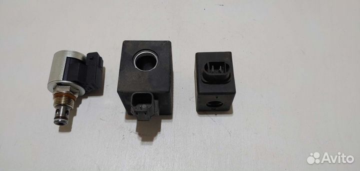 Клапан гидравлический JCB 3CX 4CX