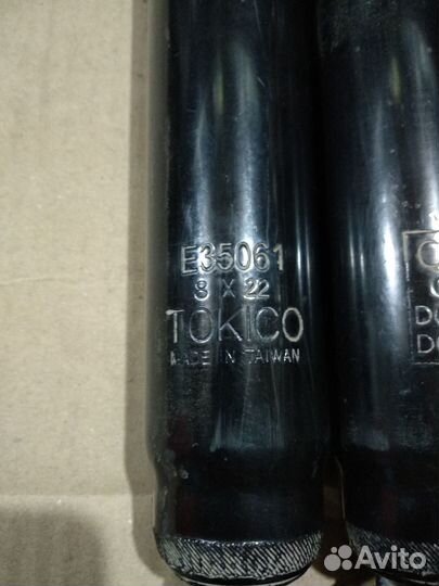 Амортизатор задний tokico на Мазда сх-7