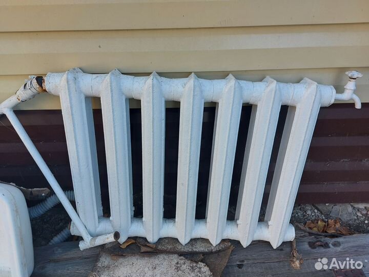 Чугунная батарея