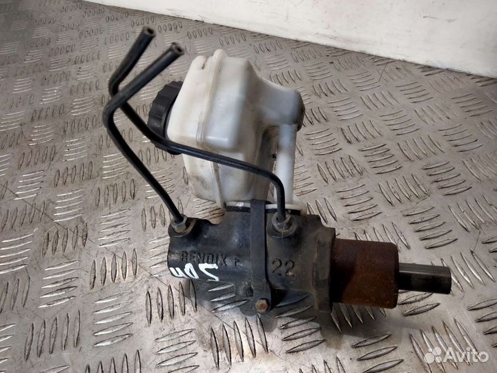 Главный тормозной цилиндр Пежо 405