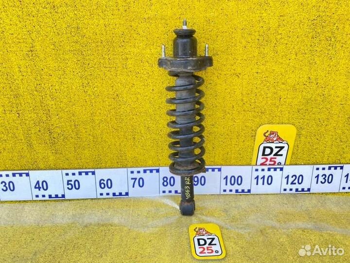 Стойка задняя правая Mitsubishi Outlander