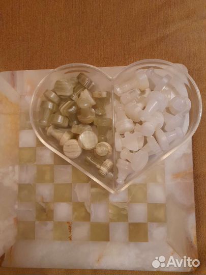 Шахматы из оникса