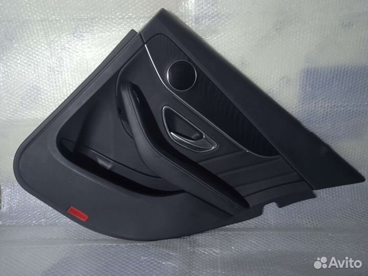 Обшивка двери задней правой Mercedes-Benz GLC C253