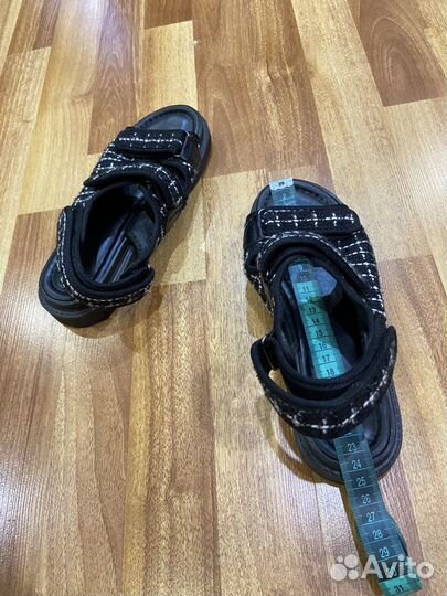 Сандалии женские