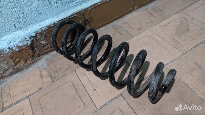 Пружина передняя Rexton Б/У Синяя метка жёсткости