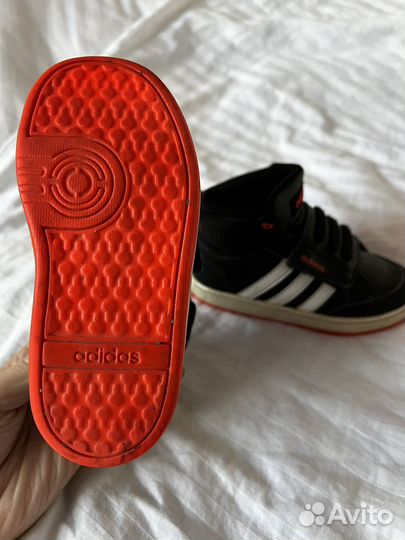 Кроссовки adidas для мальчика