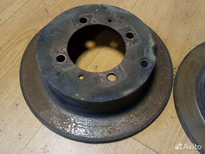 Задние тормозные диски Мitsubishi Lancer9