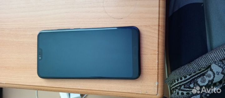 HONOR 10, 8/128 ГБ