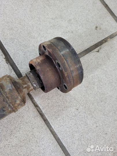 Карданный вал Audi A6 C6 3.2